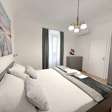 Lägenhet Anima Mea Old Town Apartments- Premium With Balcony